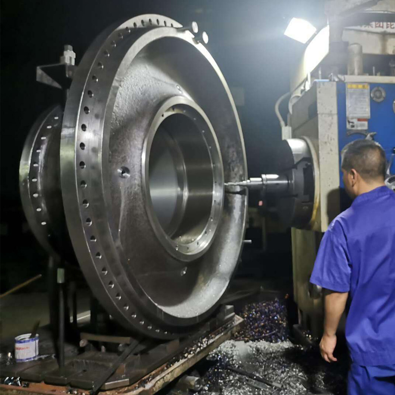 大型礦山車(chē)輛用零部件機加工